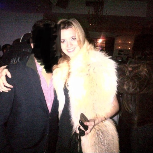 Fendi Fox fur shawl - Picture 2 of 6